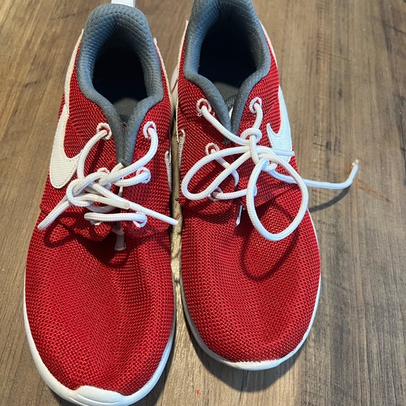 Nike Roshe one Red Youth size 1 - Picture 6 of 8
